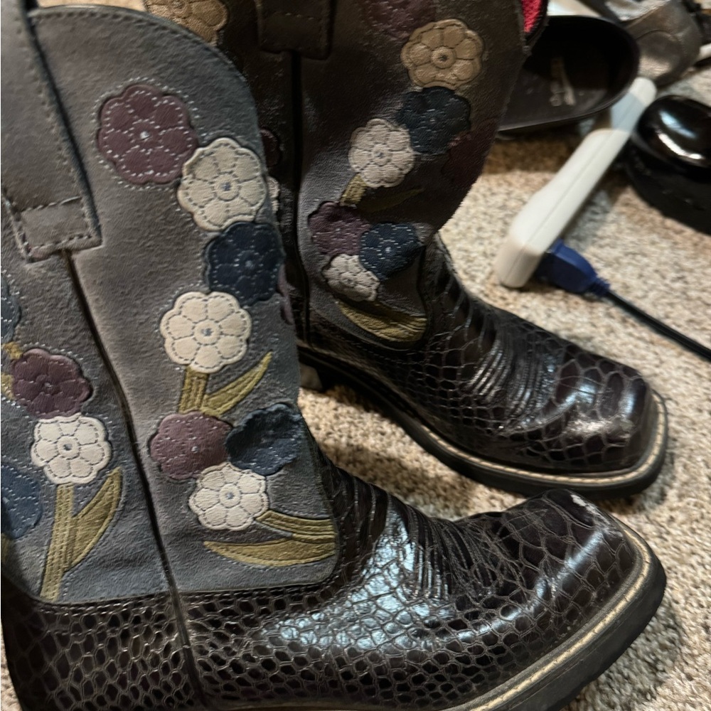 Ariat Women Square Toe Boots